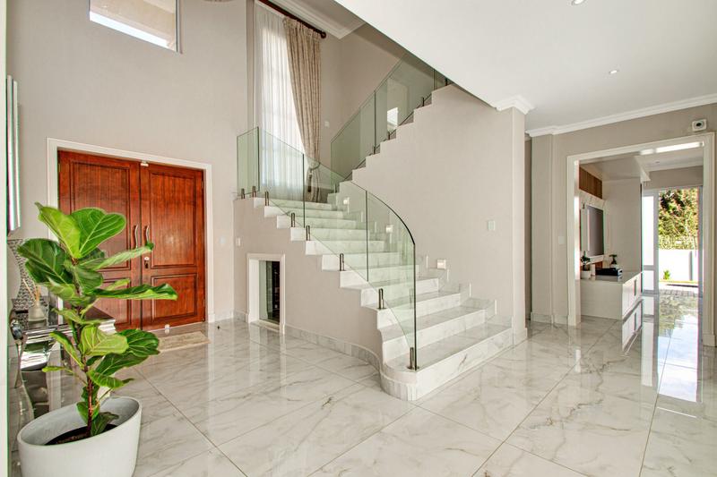 To Let 4 Bedroom Property for Rent in Bryanston Gauteng