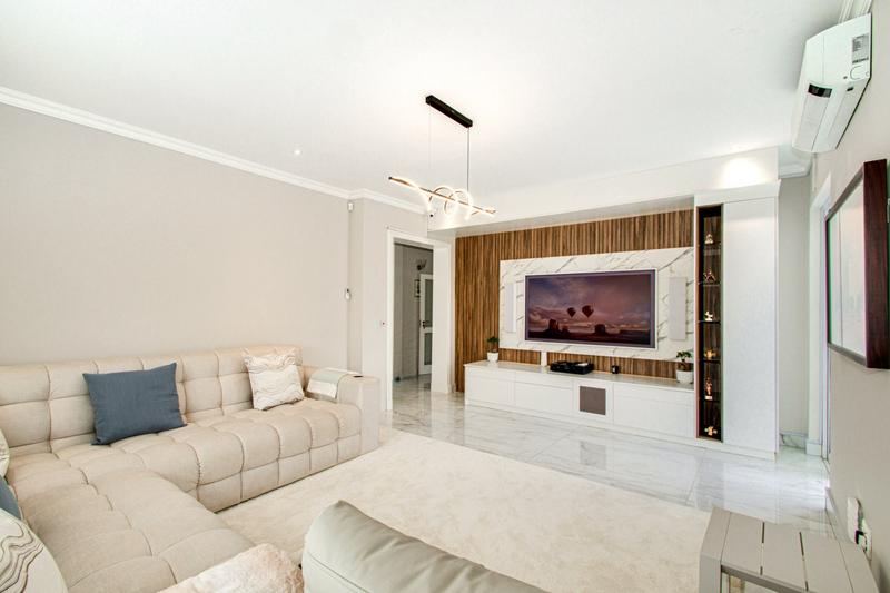 To Let 4 Bedroom Property for Rent in Bryanston Gauteng