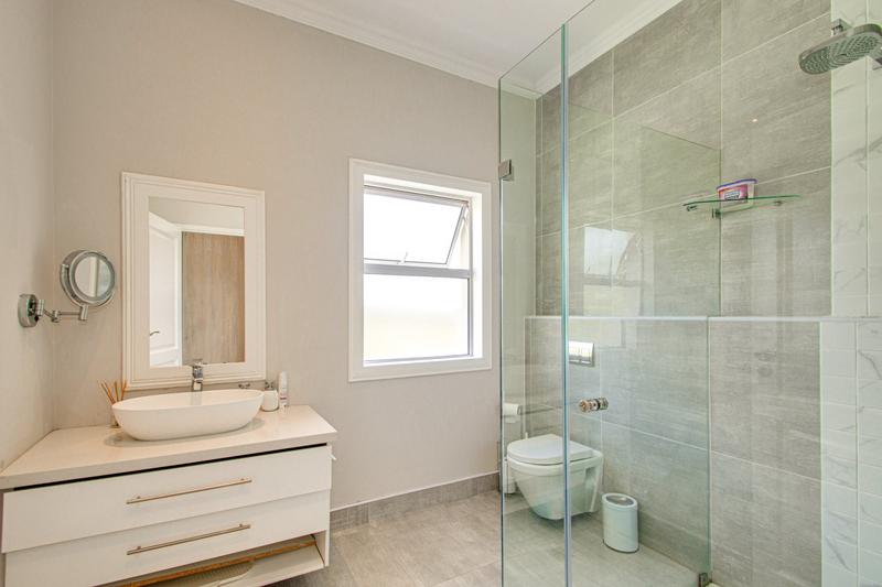 To Let 4 Bedroom Property for Rent in Bryanston Gauteng
