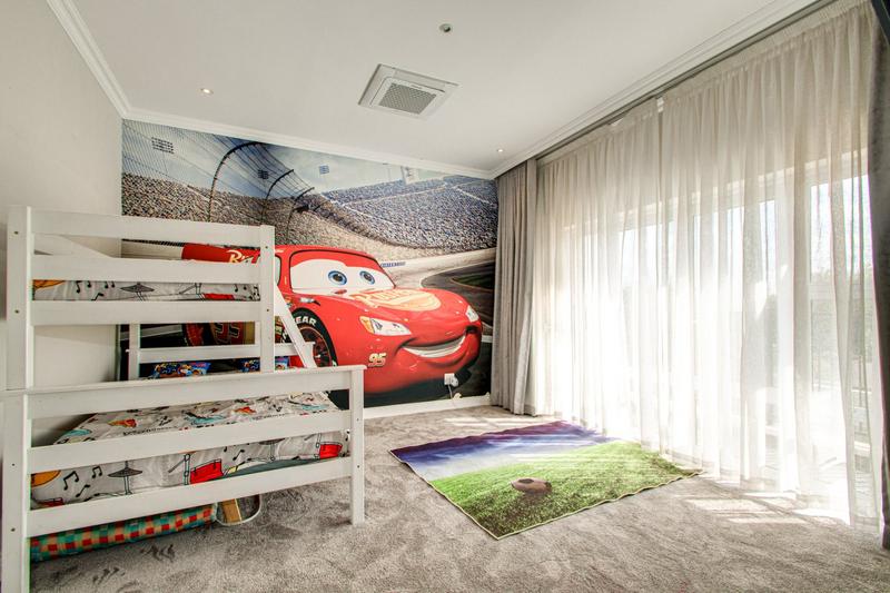 To Let 4 Bedroom Property for Rent in Bryanston Gauteng