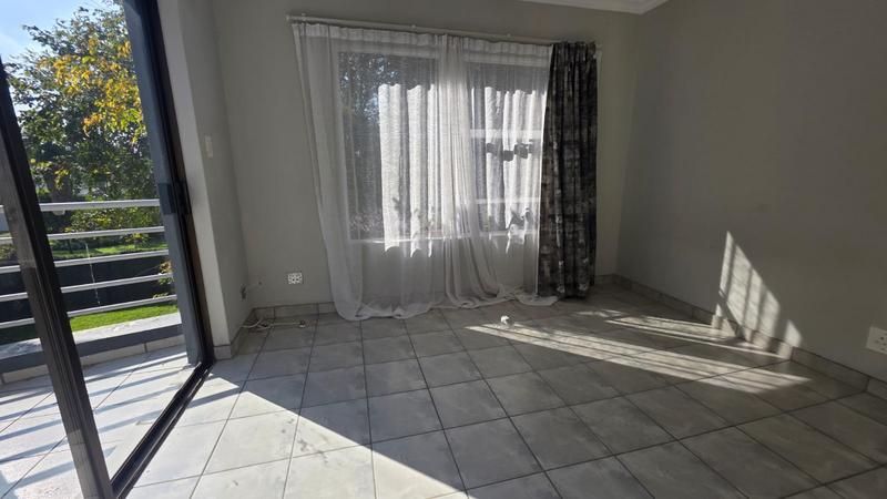 To Let 4 Bedroom Property for Rent in Eldopark Gauteng