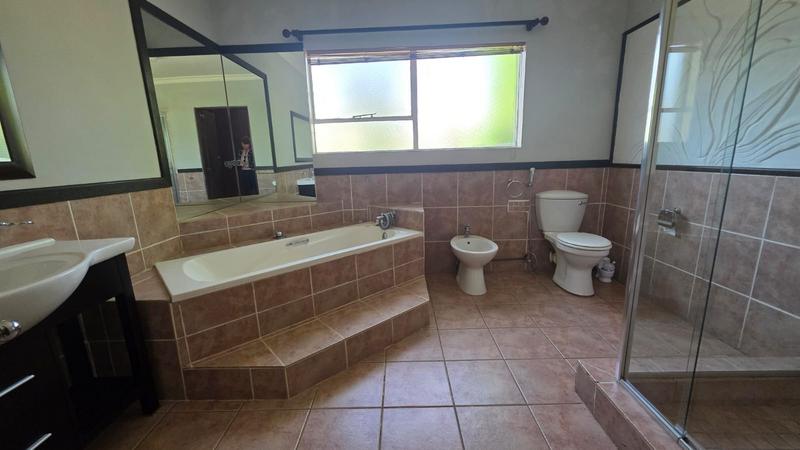 To Let 4 Bedroom Property for Rent in Eldopark Gauteng