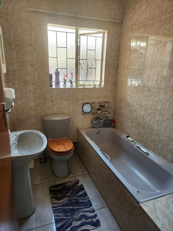 3 Bedroom Property for Sale in Hesteapark Gauteng