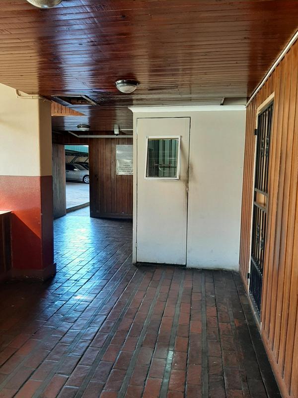 1 Bedroom Property for Sale in Sunnyside Gauteng