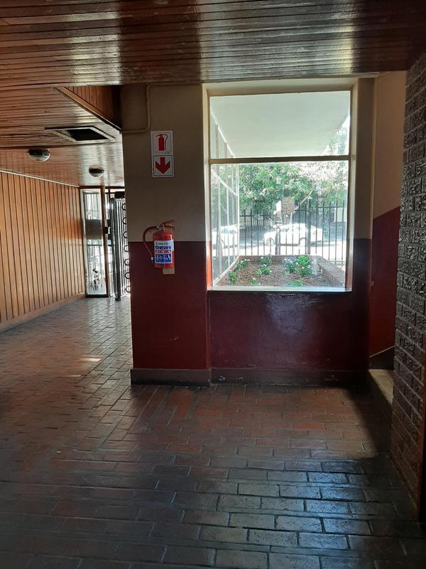 1 Bedroom Property for Sale in Sunnyside Gauteng