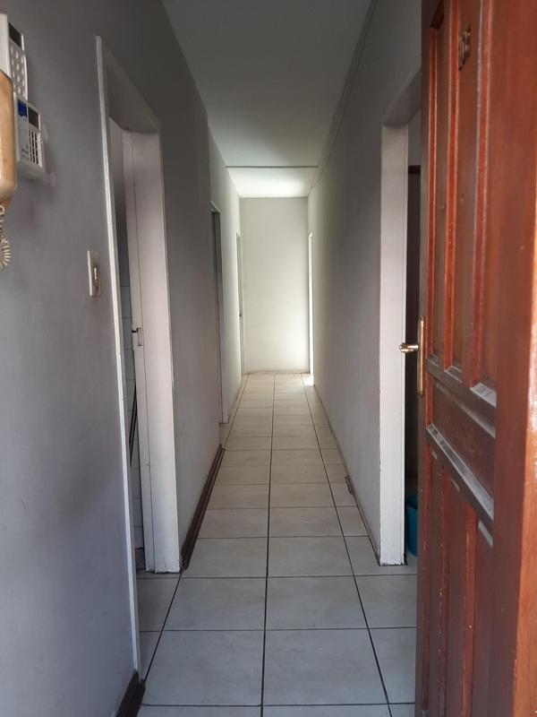 1 Bedroom Property for Sale in Sunnyside Gauteng