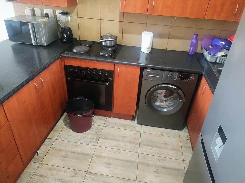 2 Bedroom Property for Sale in Vorna Valley Gauteng