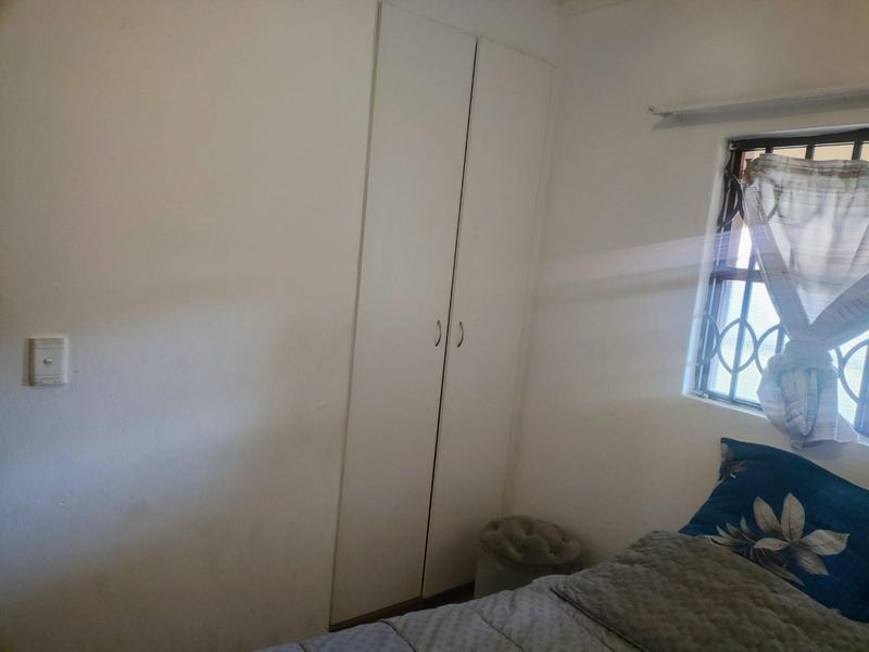 2 Bedroom Property for Sale in Vorna Valley Gauteng
