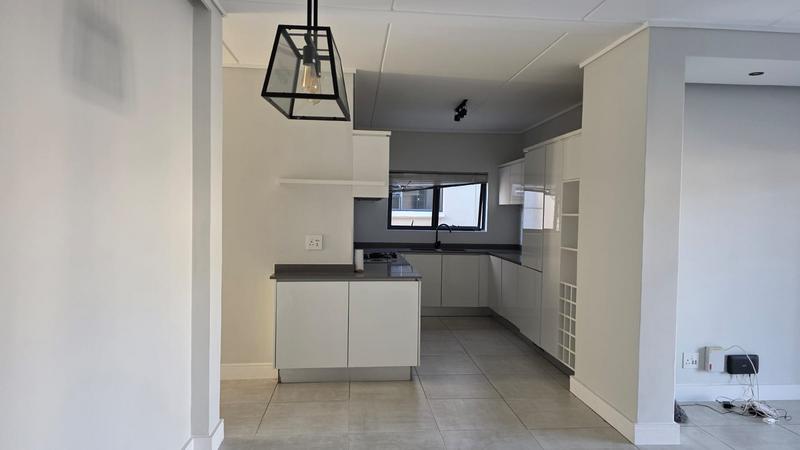 To Let 3 Bedroom Property for Rent in Waterfall Gauteng