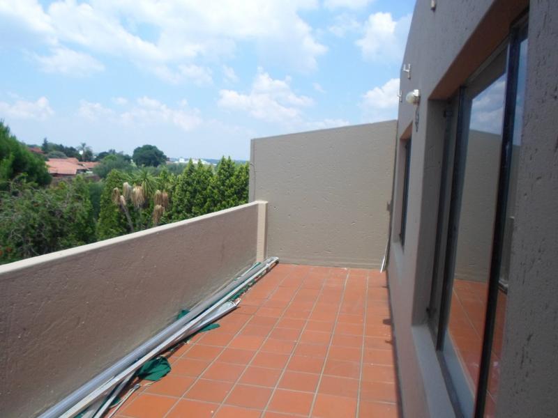 2 Bedroom Property for Sale in Weltevreden Park Gauteng