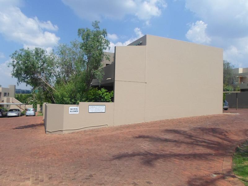 2 Bedroom Property for Sale in Weltevreden Park Gauteng