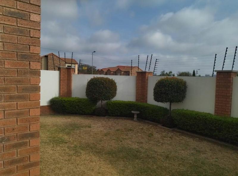 To Let 3 Bedroom Property for Rent in Equestria Gauteng
