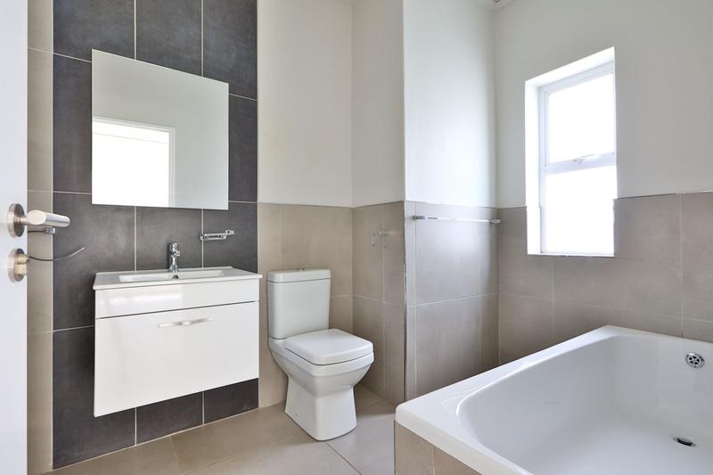 To Let 2 Bedroom Property for Rent in Bryanston Gauteng