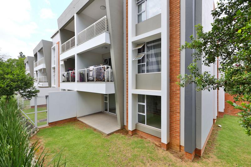 To Let 2 Bedroom Property for Rent in Bryanston Gauteng