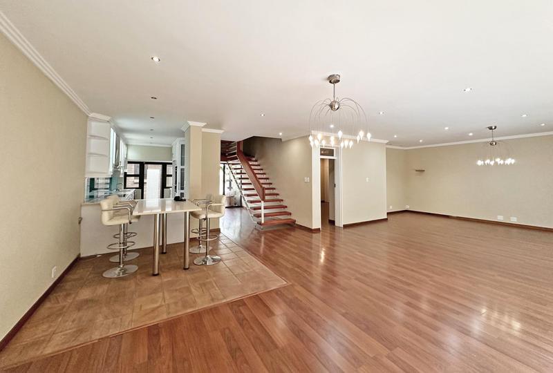 To Let 5 Bedroom Property for Rent in Sandown Gauteng