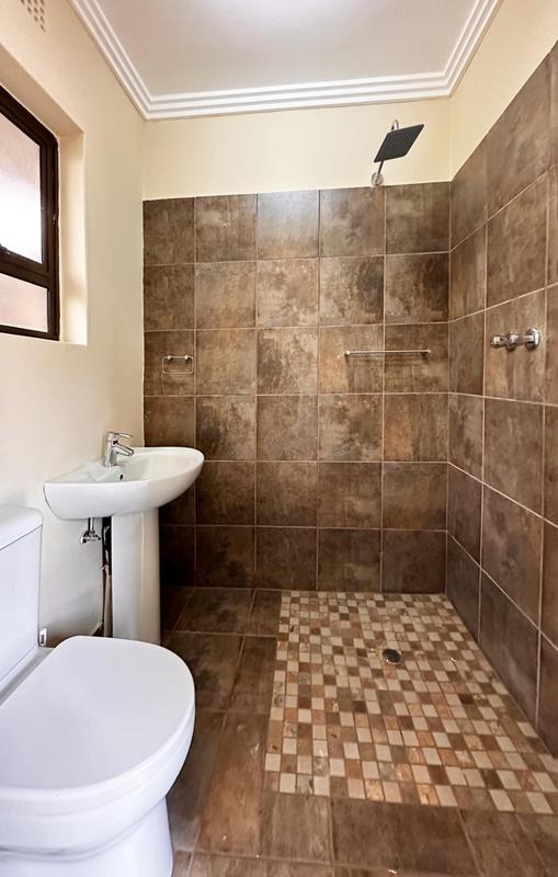 To Let 5 Bedroom Property for Rent in Sandown Gauteng