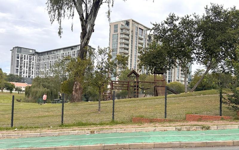 To Let 5 Bedroom Property for Rent in Sandown Gauteng