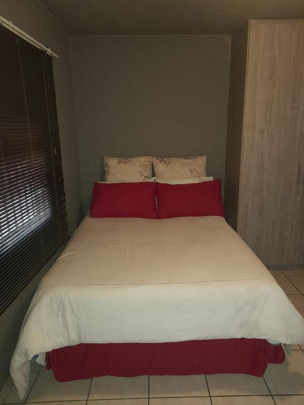 6 Bedroom Property for Sale in Ebony Park Gauteng