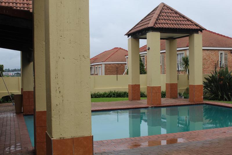 3 Bedroom Property for Sale in Vorna Valley Gauteng