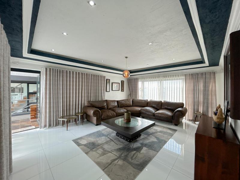 To Let 4 Bedroom Property for Rent in Northcliff Gauteng