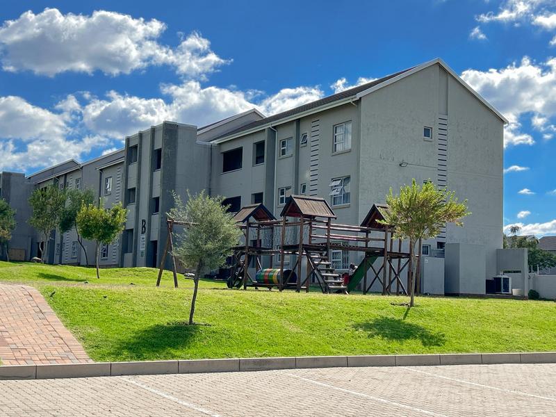 To Let 2 Bedroom Property for Rent in Blue Hills Gauteng