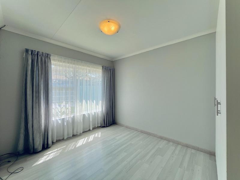 To Let 3 Bedroom Property for Rent in Craigavon Gauteng