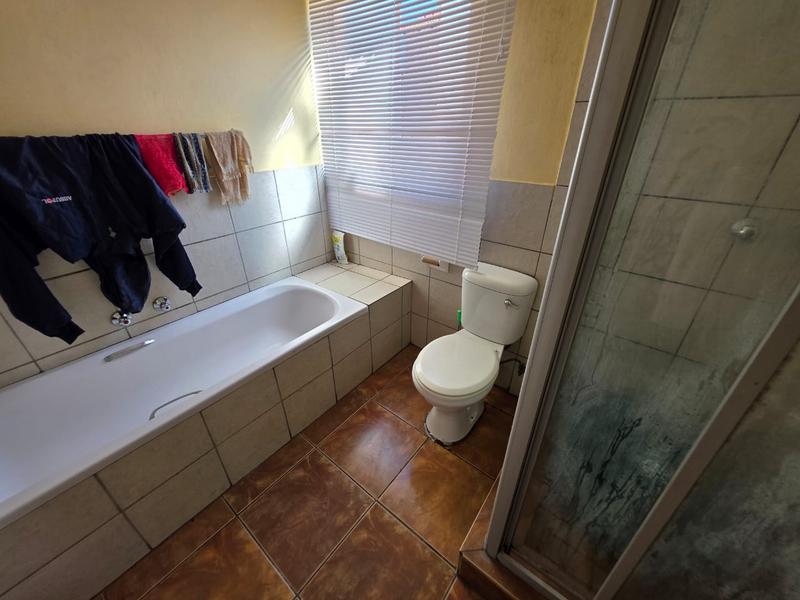 2 Bedroom Property for Sale in Greenhills Ext 3 Gauteng
