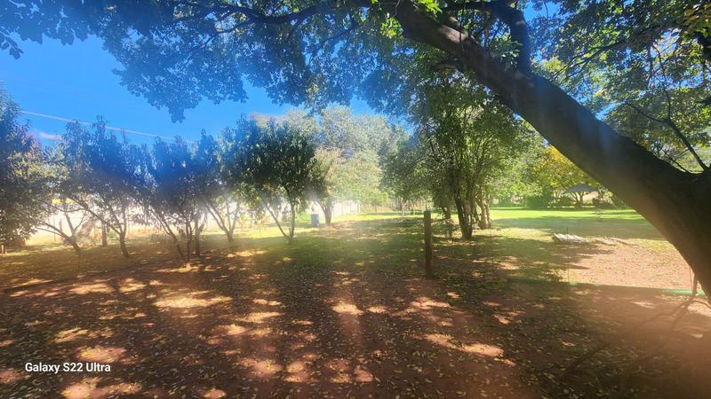 7 Bedroom Property for Sale in Tarlton Gauteng