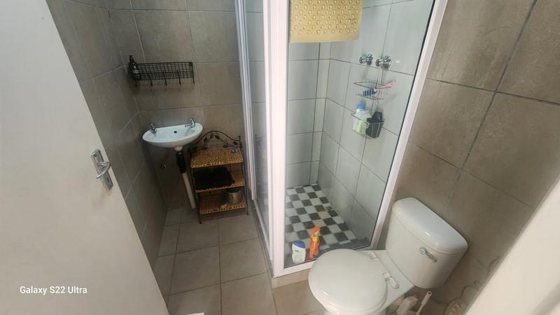 7 Bedroom Property for Sale in Tarlton Gauteng