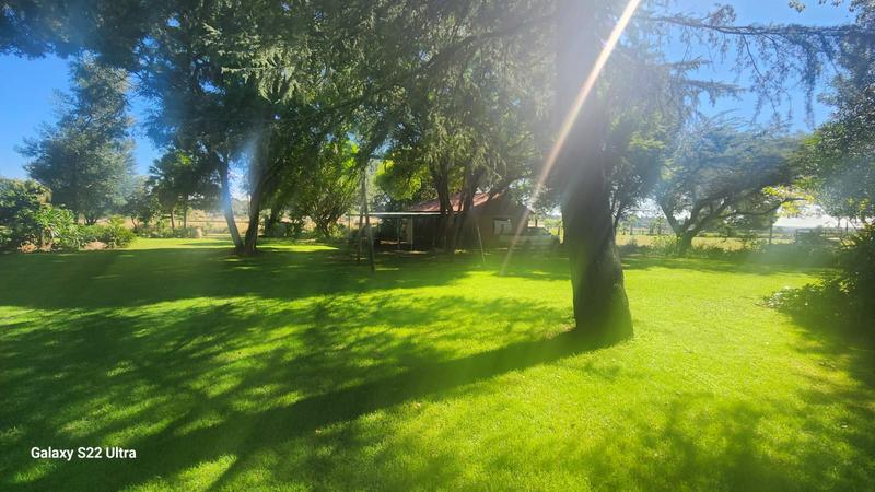 7 Bedroom Property for Sale in Tarlton Gauteng