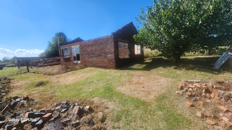 7 Bedroom Property for Sale in Tarlton Gauteng
