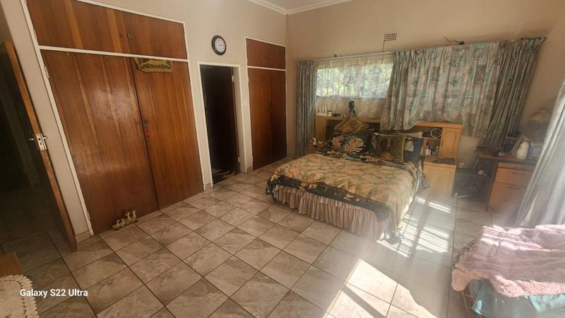7 Bedroom Property for Sale in Tarlton Gauteng