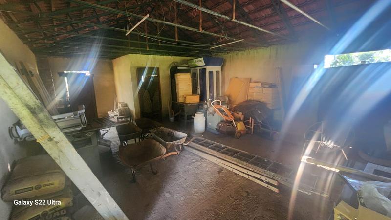 7 Bedroom Property for Sale in Tarlton Gauteng