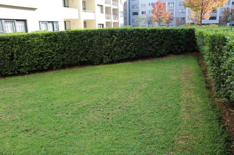To Let 2 Bedroom Property for Rent in Bedford Gardens Gauteng