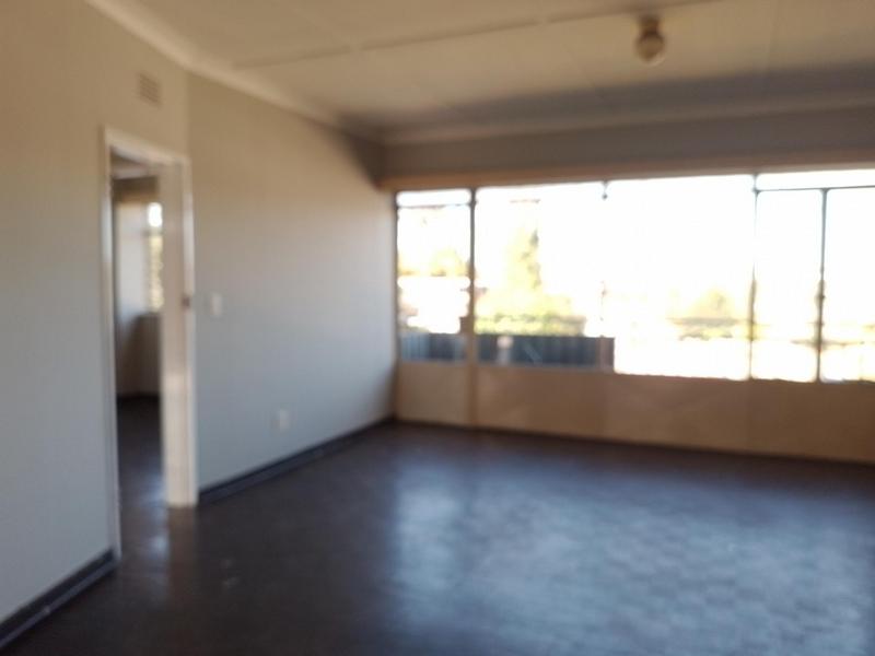1 Bedroom Property for Sale in Florida Park Gauteng