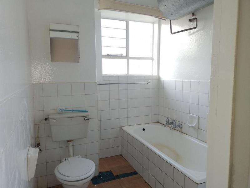 1 Bedroom Property for Sale in Florida Park Gauteng