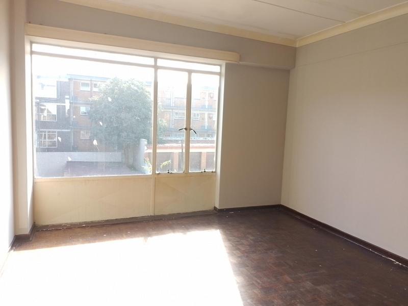 1 Bedroom Property for Sale in Florida Park Gauteng