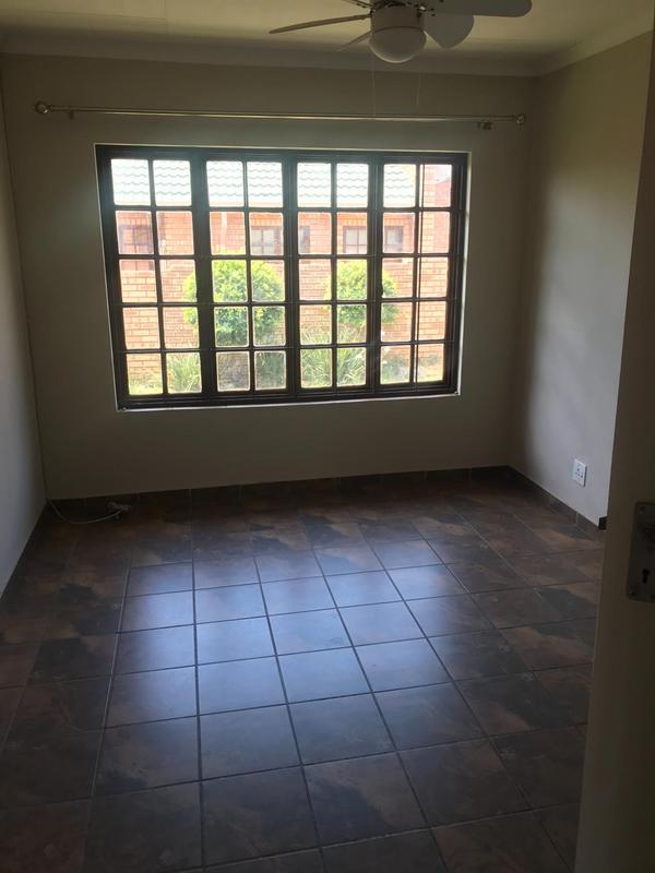 To Let 2 Bedroom Property for Rent in Garsfontein Gauteng