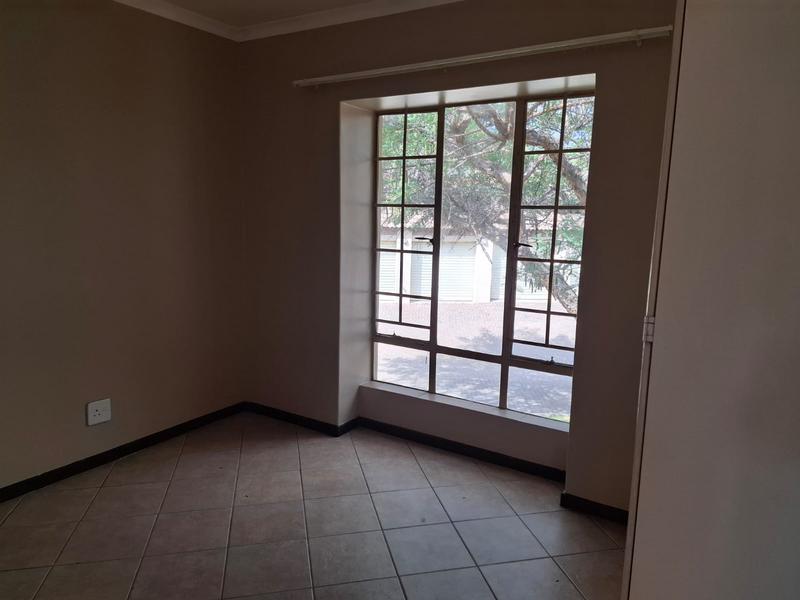 2 Bedroom Property for Sale in Mooikloof Ridge Gauteng