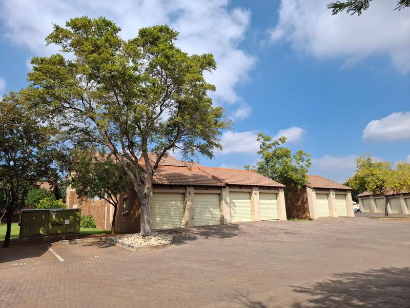 2 Bedroom Property for Sale in Mooikloof Ridge Gauteng