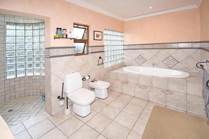 3 Bedroom Property for Sale in Parkmore Gauteng