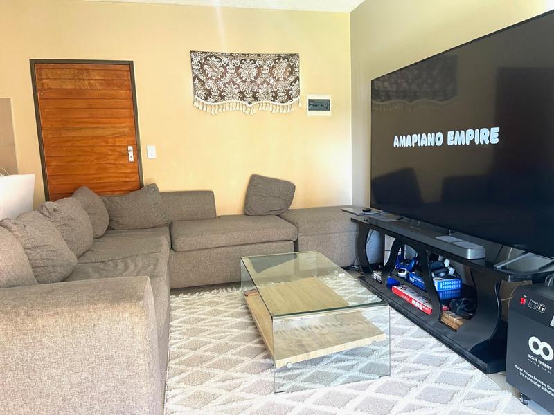 2 Bedroom Property for Sale in Noordwyk Ext 1 Gauteng