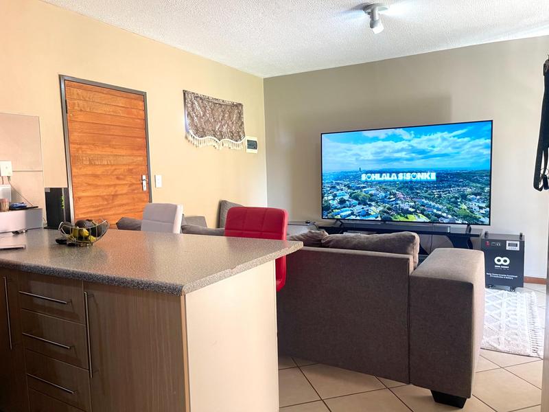 2 Bedroom Property for Sale in Noordwyk Ext 1 Gauteng