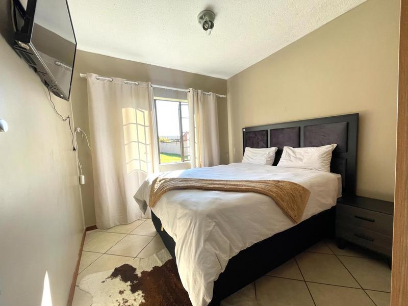 2 Bedroom Property for Sale in Noordwyk Ext 1 Gauteng
