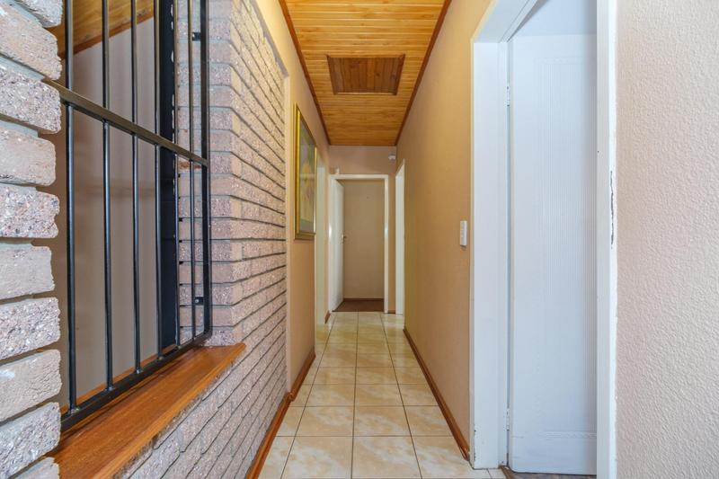 4 Bedroom Property for Sale in Noordheuwel Gauteng