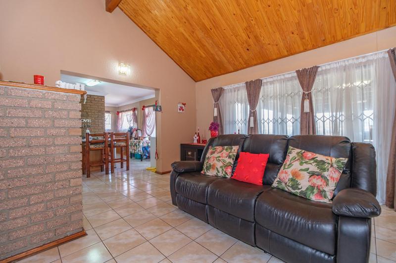 4 Bedroom Property for Sale in Noordheuwel Gauteng