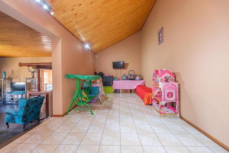 4 Bedroom Property for Sale in Noordheuwel Gauteng