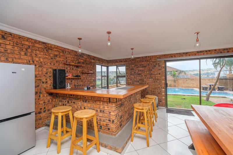 4 Bedroom Property for Sale in Rangeview Gauteng