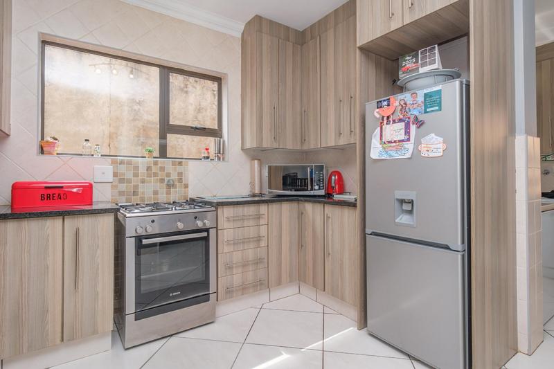 4 Bedroom Property for Sale in Rangeview Gauteng