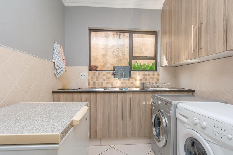 4 Bedroom Property for Sale in Rangeview Gauteng